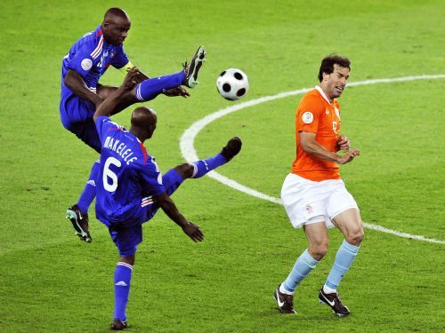 范尼：别踢我！