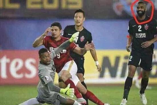 哈米斯的“神秘微笑”